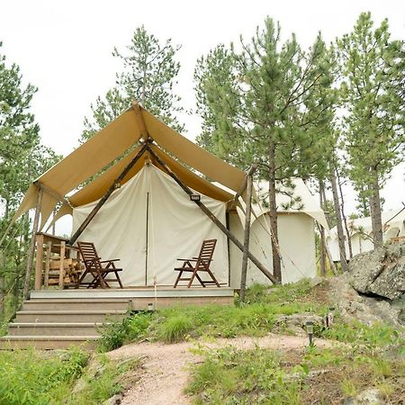 Under Canvas Mount Rushmore Кийстоун Екстериор снимка