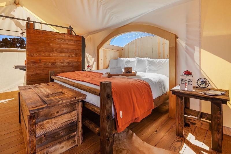 Under Canvas Mount Rushmore Кийстоун Екстериор снимка